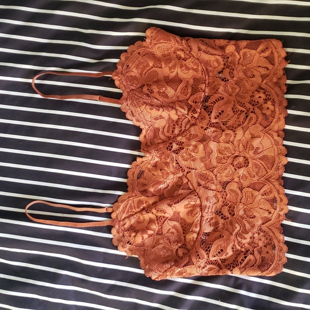 Stretch lace bralette/crop top